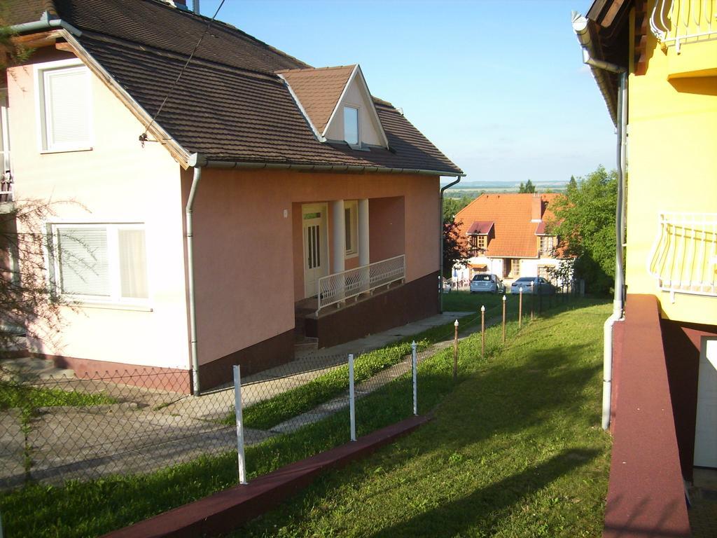 Porat House Lägenhet Zalakaros Exteriör bild