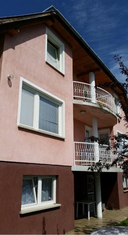 Porat House Lägenhet Zalakaros Exteriör bild